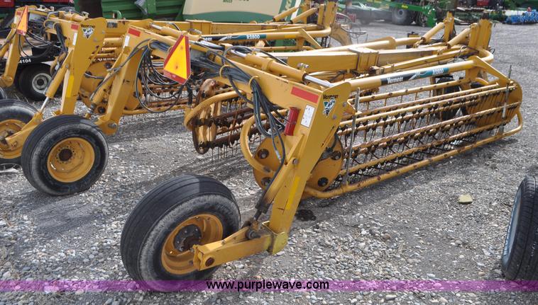 image for item G7362 Vermeer R2800 rake