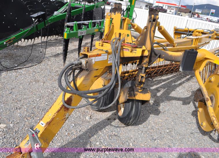 image for item G7362 Vermeer R2800 rake