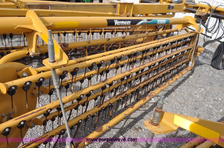 image for item G7362 Vermeer R2800 rake