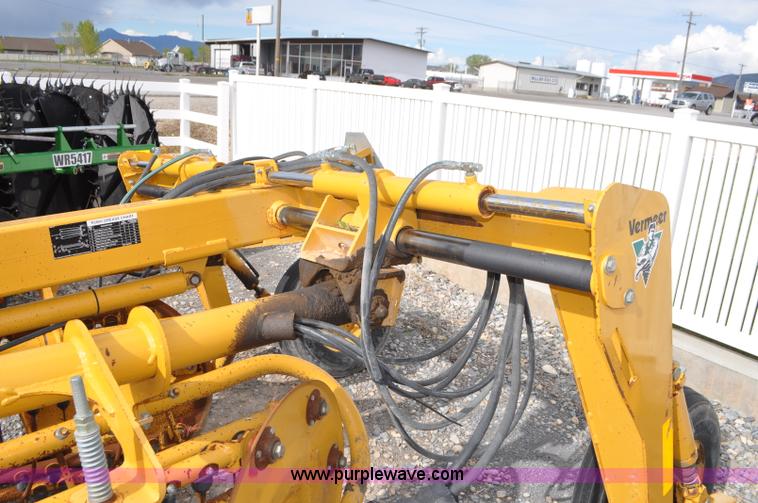 image for item G7362 Vermeer R2800 rake