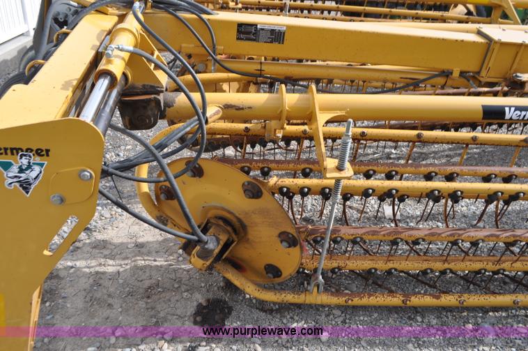 image for item G7362 Vermeer R2800 rake