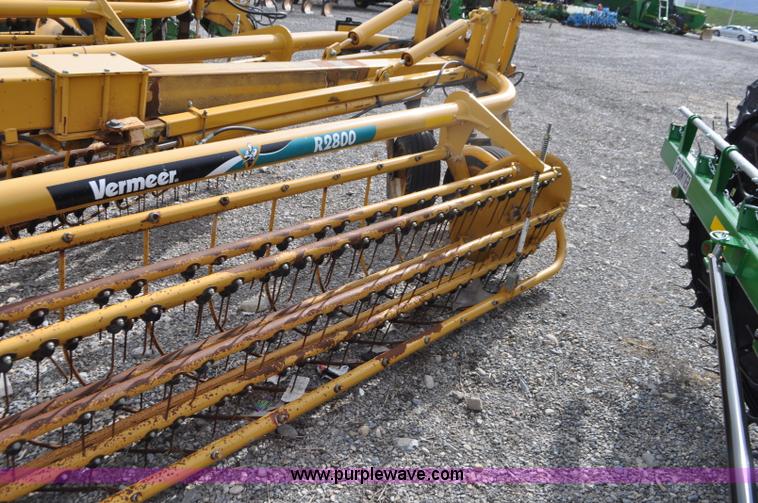 image for item G7362 Vermeer R2800 rake