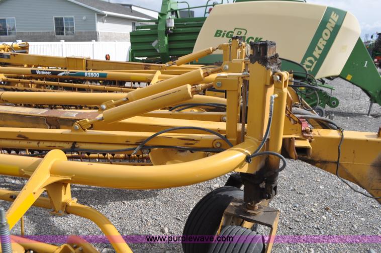 image for item G7362 Vermeer R2800 rake