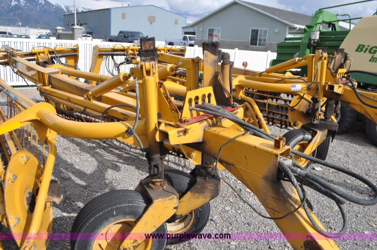 image for item G7362 Vermeer R2800 rake