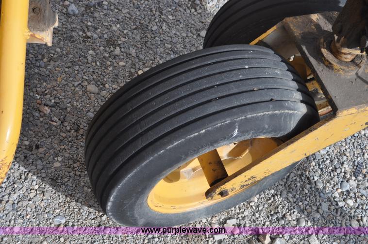 image for item G7362 Vermeer R2800 rake