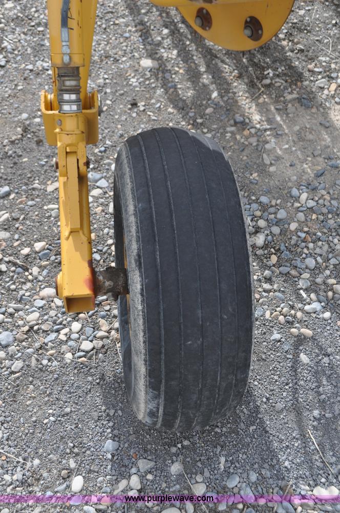 image for item G7362 Vermeer R2800 rake