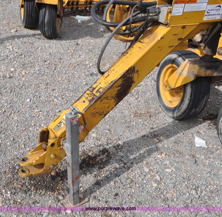 image for item G7363 Vermeer R2800 rake