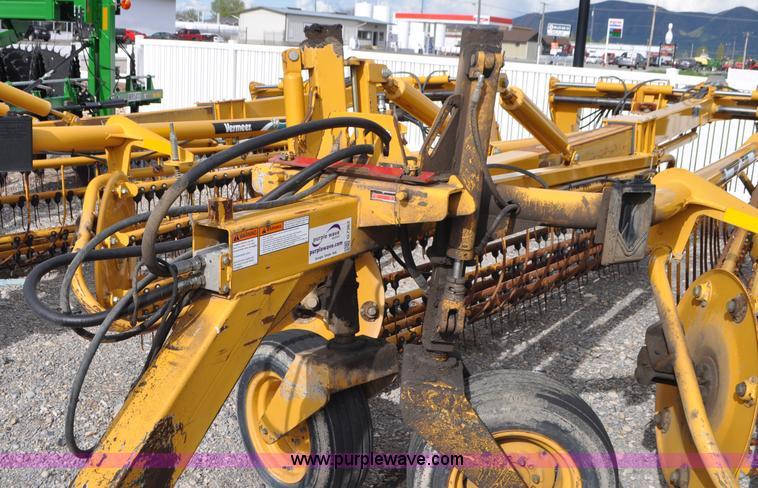 image for item G7363 Vermeer R2800 rake