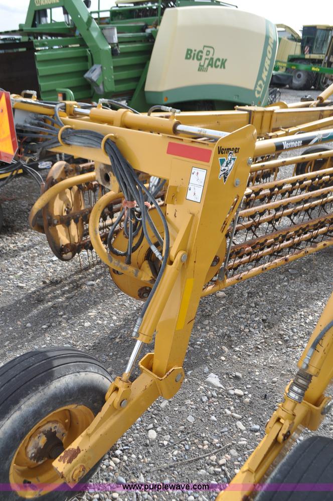 image for item G7363 Vermeer R2800 rake