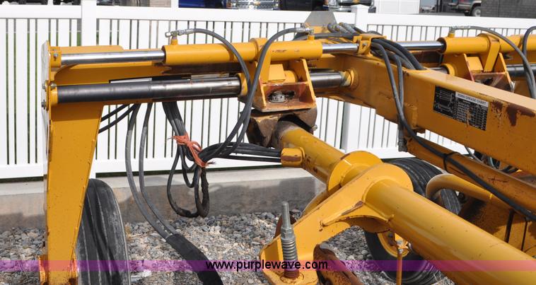 image for item G7363 Vermeer R2800 rake