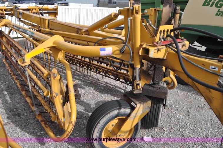 image for item G7363 Vermeer R2800 rake