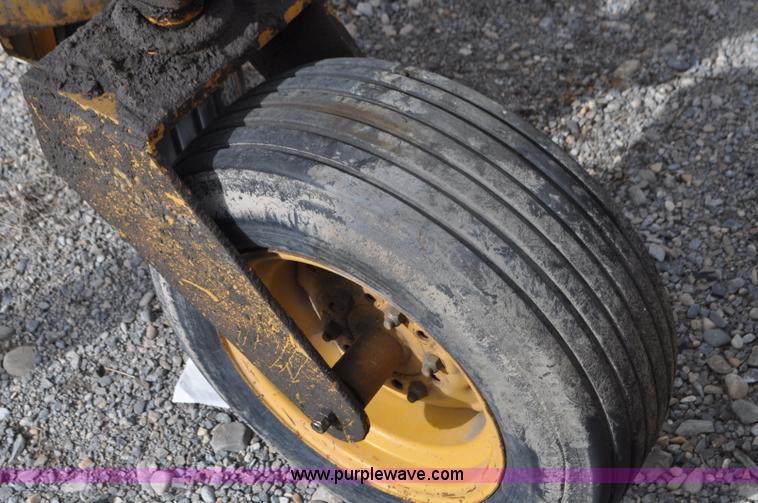 image for item G7363 Vermeer R2800 rake