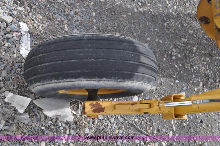 image for item G7363 Vermeer R2800 rake