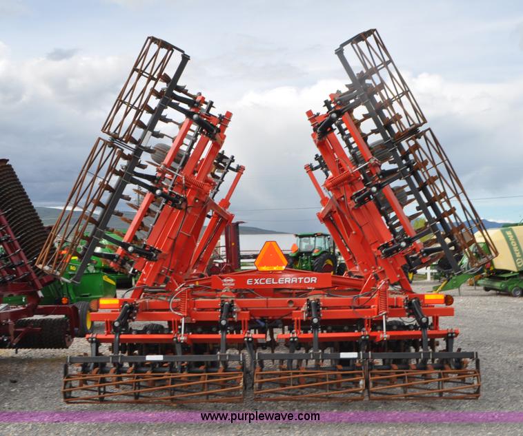 image for item G7364 2013 Kuhn-krause 8000 Excelerator vertical tillage