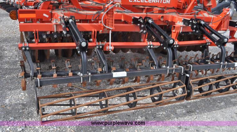 image for item G7364 2013 Kuhn-krause 8000 Excelerator vertical tillage