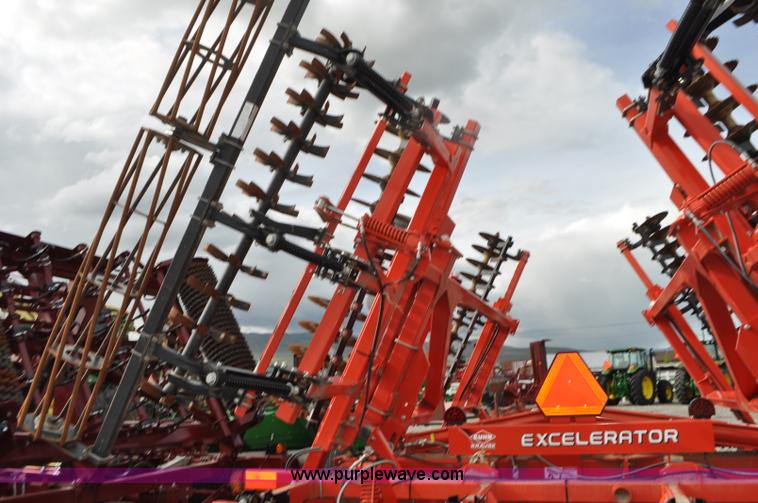 image for item G7364 2013 Kuhn-krause 8000 Excelerator vertical tillage