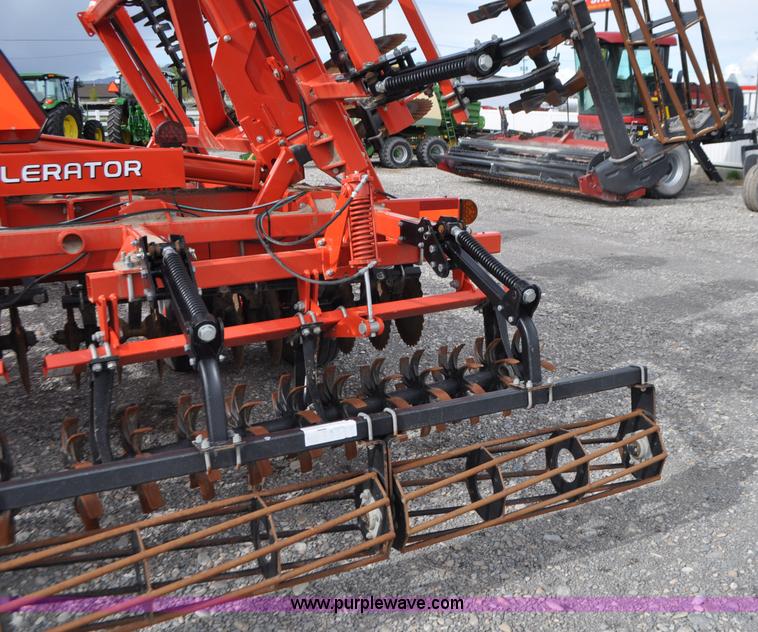 image for item G7364 2013 Kuhn-krause 8000 Excelerator vertical tillage