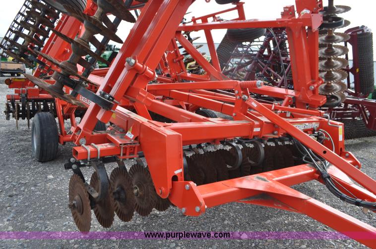 image for item G7364 2013 Kuhn-krause 8000 Excelerator vertical tillage