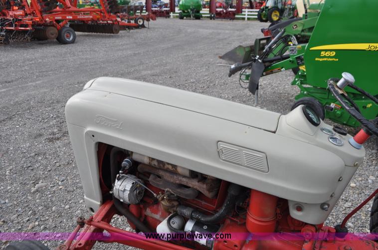 image for item G7365 1955 Ford 640 tractor