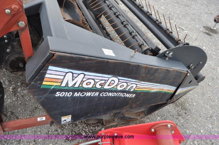 image for item G7366 2000 MacDon 5010 mower conditioner