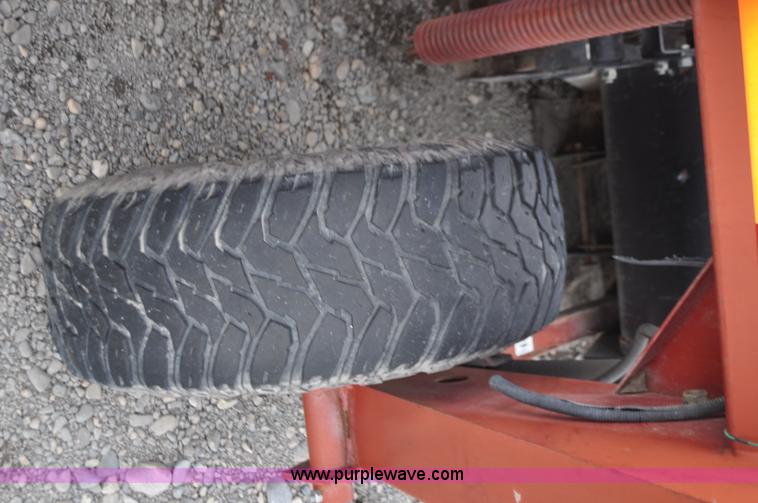 image for item G7366 2000 MacDon 5010 mower conditioner