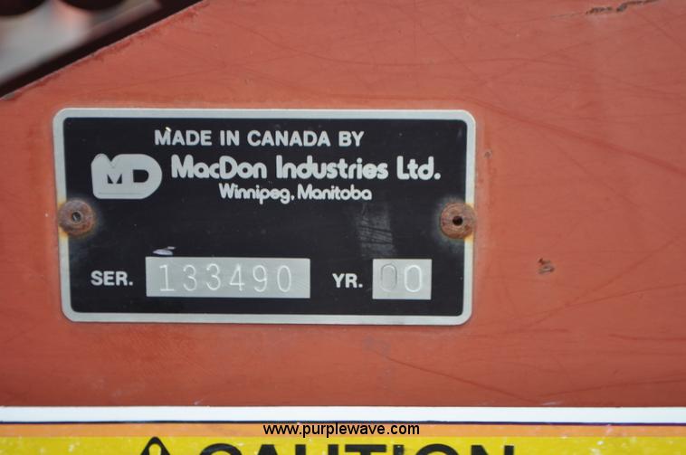 image for item G7366 2000 MacDon 5010 mower conditioner