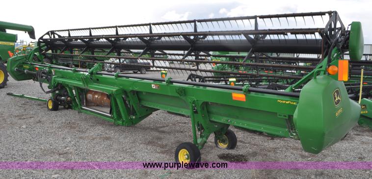 image for item G7368 John Deere 635D draper head