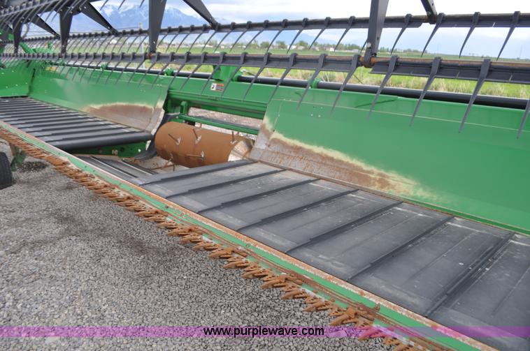 image for item G7368 John Deere 635D draper head