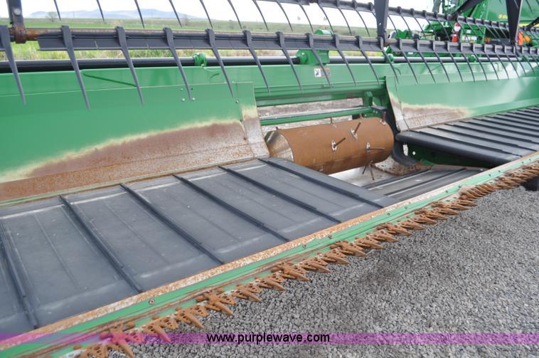 image for item G7368 John Deere 635D draper head