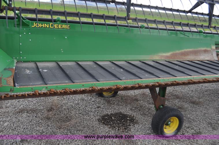 image for item G7368 John Deere 635D draper head