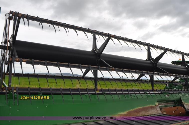 image for item G7368 John Deere 635D draper head