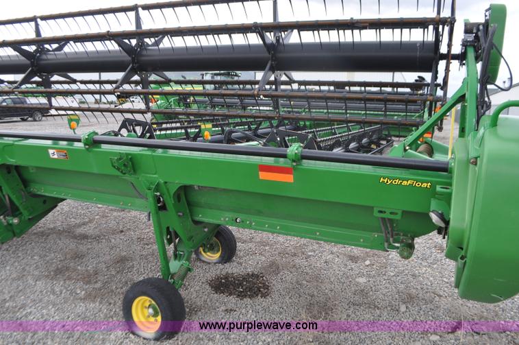 image for item G7368 John Deere 635D draper head