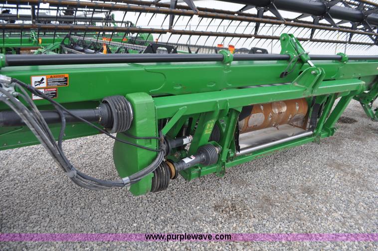 image for item G7368 John Deere 635D draper head