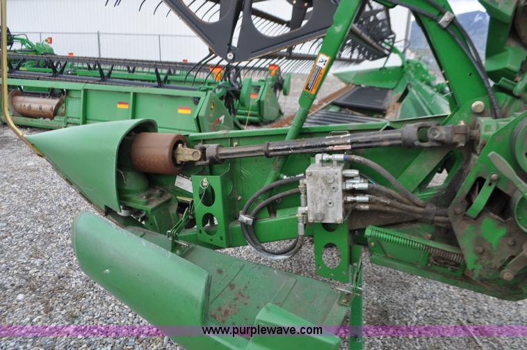 image for item G7368 John Deere 635D draper head