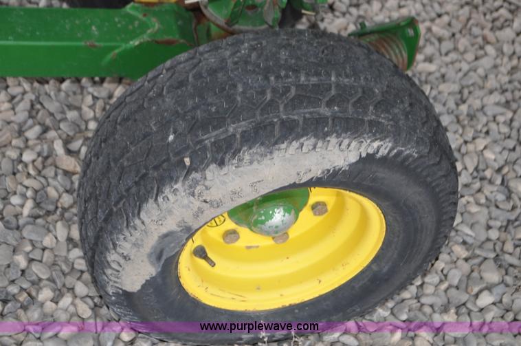 image for item G7368 John Deere 635D draper head