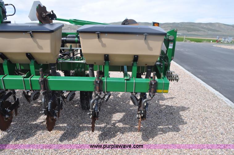 image for item G7369 2012 Great Plains YP825A-0830 planter