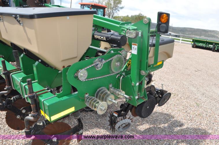 image for item G7369 2012 Great Plains YP825A-0830 planter