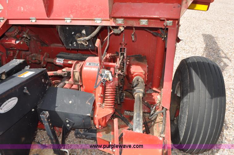 image for item G7370 2005 Case IH FHX300 forage harvester and silage trailer