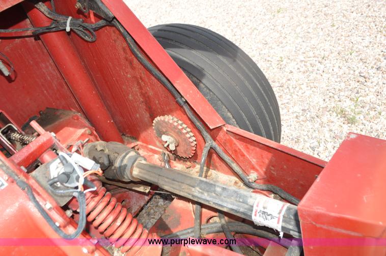 image for item G7370 2005 Case IH FHX300 forage harvester and silage trailer