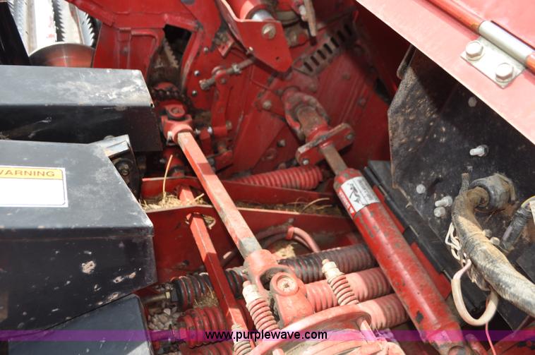 image for item G7370 2005 Case IH FHX300 forage harvester and silage trailer