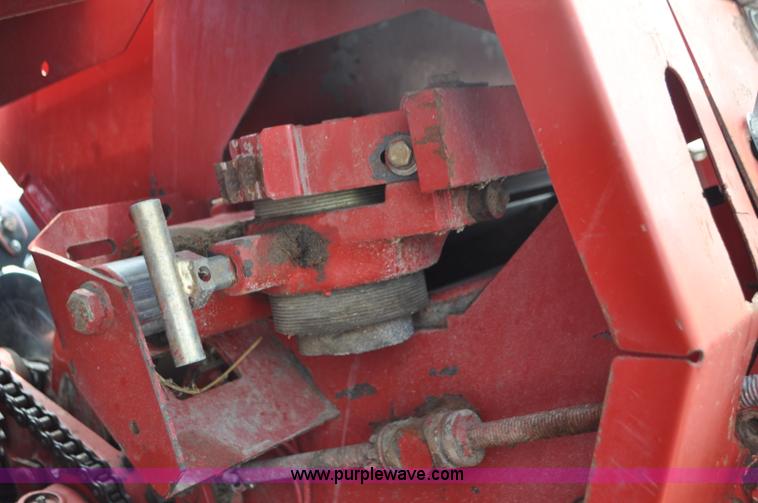 image for item G7370 2005 Case IH FHX300 forage harvester and silage trailer