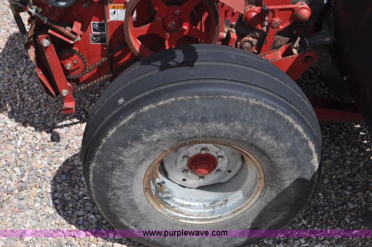 image for item G7370 2005 Case IH FHX300 forage harvester and silage trailer