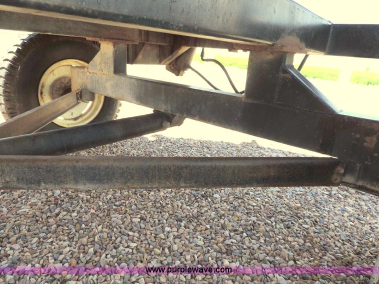 image for item G7370 2005 Case IH FHX300 forage harvester and silage trailer