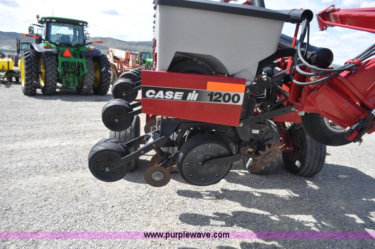 image for item G7371 Case IH 1200 planter