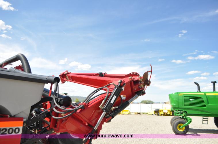 image for item G7371 Case IH 1200 planter