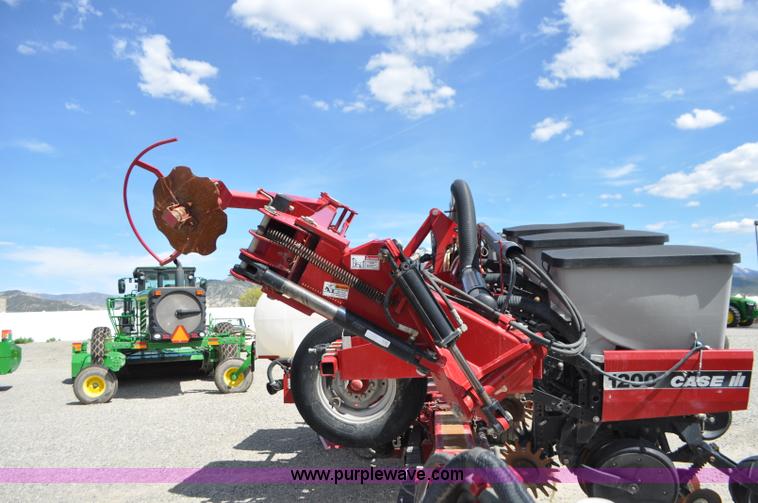 image for item G7371 Case IH 1200 planter
