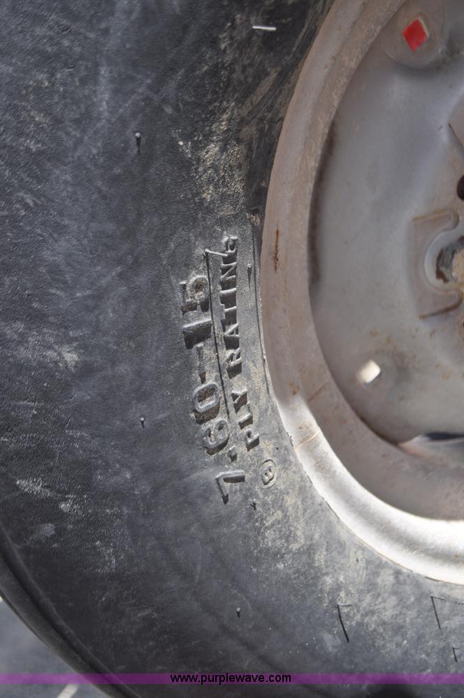 image for item G7371 Case IH 1200 planter