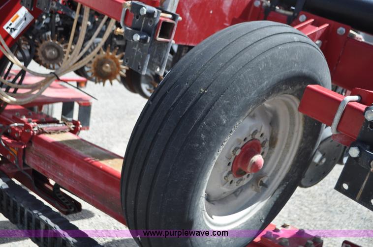 image for item G7371 Case IH 1200 planter