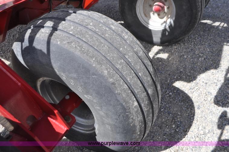 image for item G7371 Case IH 1200 planter