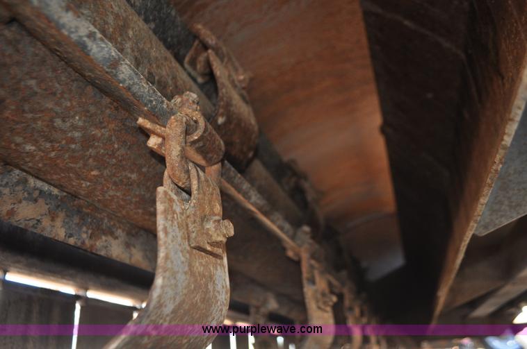 image for item G7374 Loftness shredder